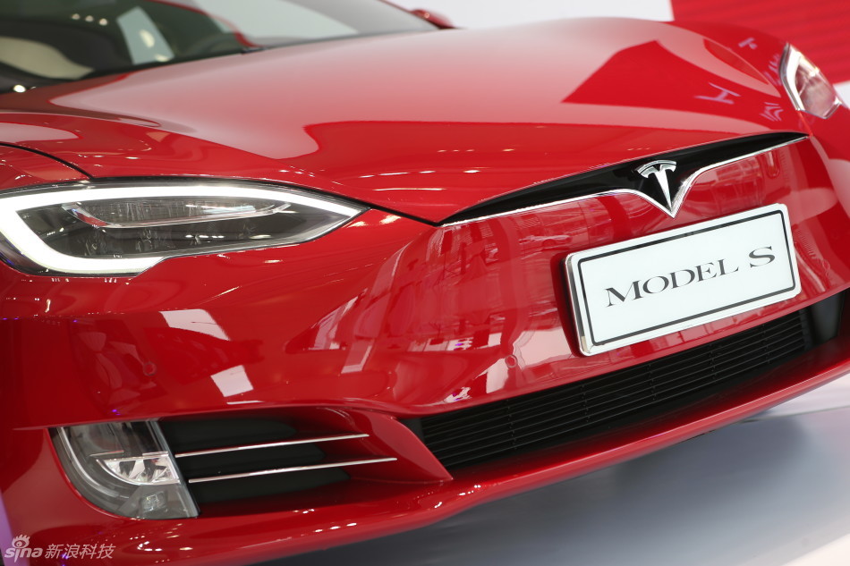 特斯拉新版Model S亮相：在中國(guó)防霧霾？改進(jìn)外觀