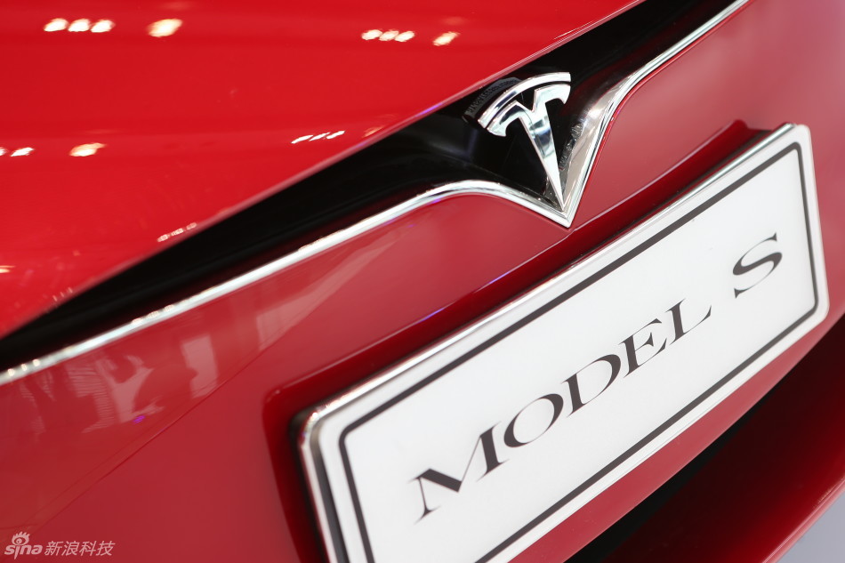 特斯拉新版Model S亮相：在中國(guó)防霧霾？改進(jìn)外觀