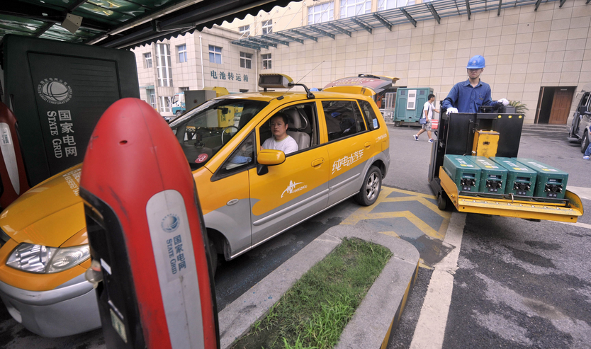國際電動車業(yè)專家看好中國市場 規(guī)模化促電池價格降低