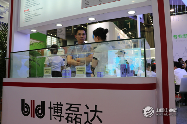 博磊達能源系統總工程師劉喜龍接受中國電池網編輯現場采訪 博磊達能源系統總工程師劉喜龍接受中國電池網編輯現場采訪