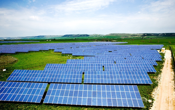 陳康平：光伏產(chǎn)業(yè)要繼續(xù)減少補貼 通過競價上網(wǎng)