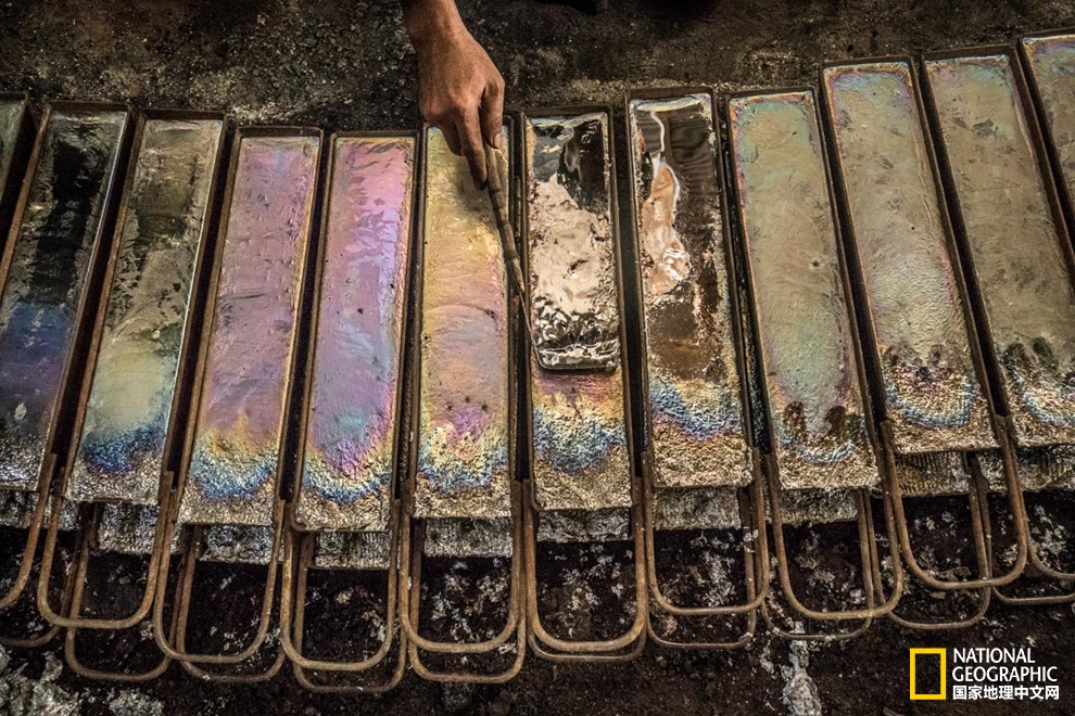 印尼鉛污染之殤：熔煉廢舊電池的代價