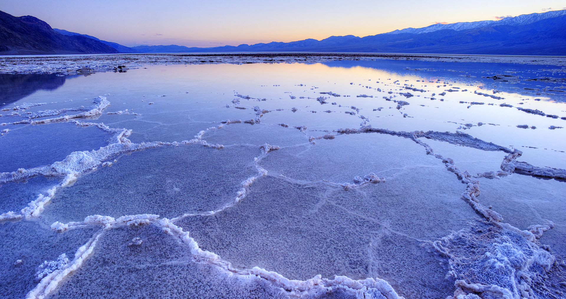 碳酸鋰價(jià)格小幅調(diào)整 鋰業(yè)并購(gòu)依舊火爆