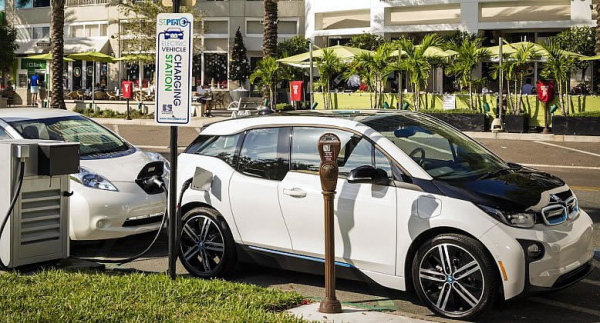 各國智能城市建設熱潮興起 電動汽車挑大梁