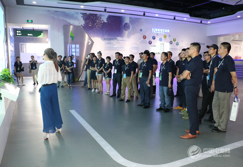 電池百人會企業家參觀中國新能源生態科技館