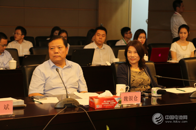 珠海銀隆成功收歸格力麾下 鈦酸鋰技術(shù)助力千億產(chǎn)業(yè) 珠海銀隆成功收歸格力麾下 鈦酸鋰技術(shù)助力千億產(chǎn)業(yè)