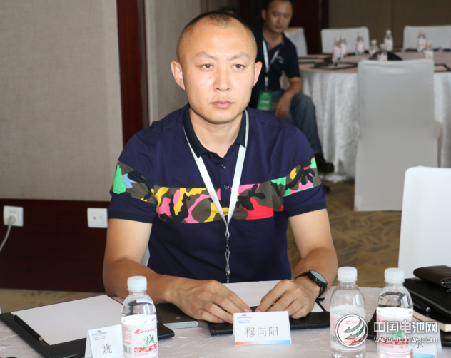 華夏幸福基業(yè)有限公司產(chǎn)業(yè)發(fā)展集團(tuán)新能源產(chǎn)業(yè)運(yùn)營(yíng)中心總經(jīng)理穆向陽(yáng) 華夏幸福基業(yè)有限公司產(chǎn)業(yè)發(fā)展集團(tuán)新能源產(chǎn)業(yè)運(yùn)營(yíng)中心總經(jīng)理穆向陽(yáng)