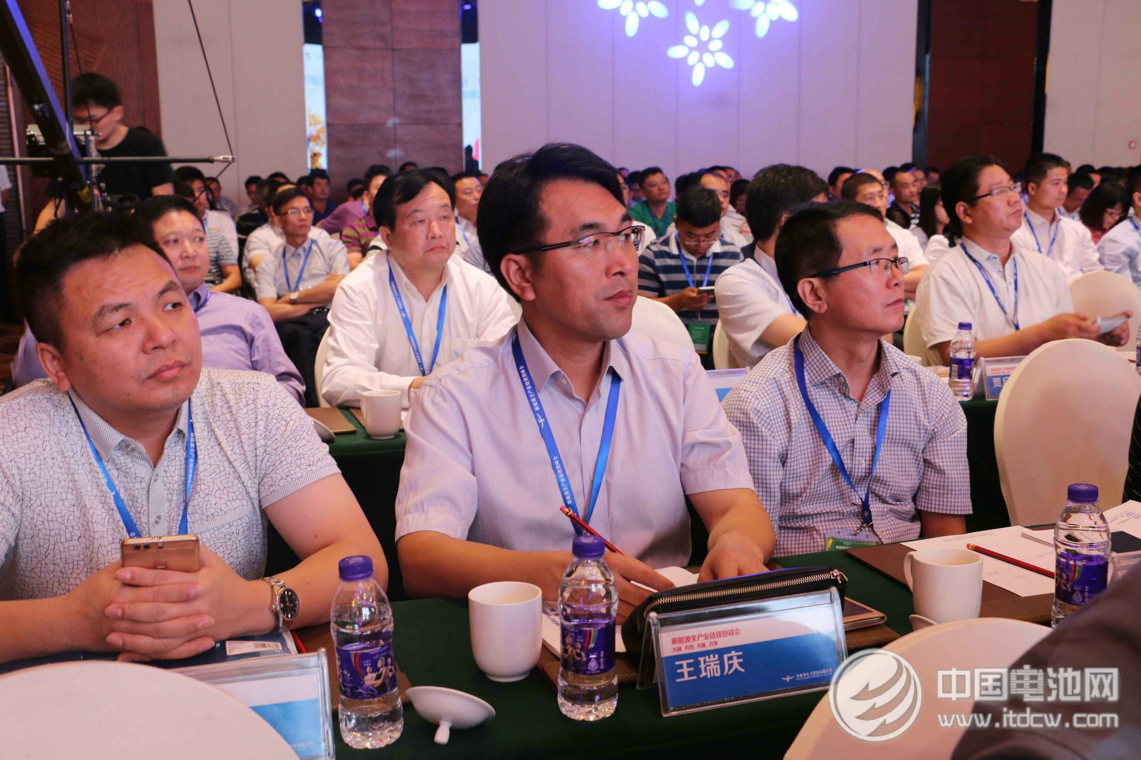 把脈鋰電發(fā)展趨勢(shì) 新能源全產(chǎn)業(yè)鏈鋰想峰會(huì)焦作“論劍”