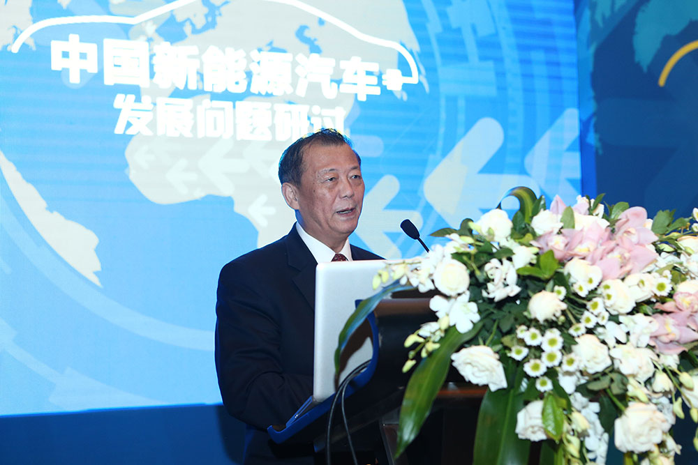 原國家統(tǒng)計局總經(jīng)濟師姚景源