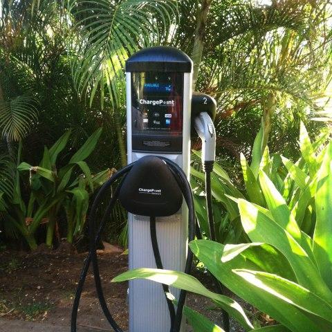 電動汽車即將引爆市場 主流廠商將面臨哪些挑戰(zhàn)? 電動汽車即將引爆市場 主流廠商將面臨哪些挑戰(zhàn)?