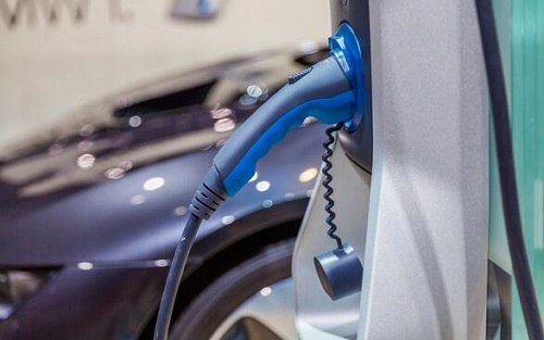 市場熱火不懼補貼退坡 新能源汽車爆將迎爆發 市場熱火不懼補貼退坡 新能源汽車爆將迎爆發