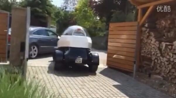 捷克首輛3D打印電動汽車4ekolka 最高時速達55公里/小時