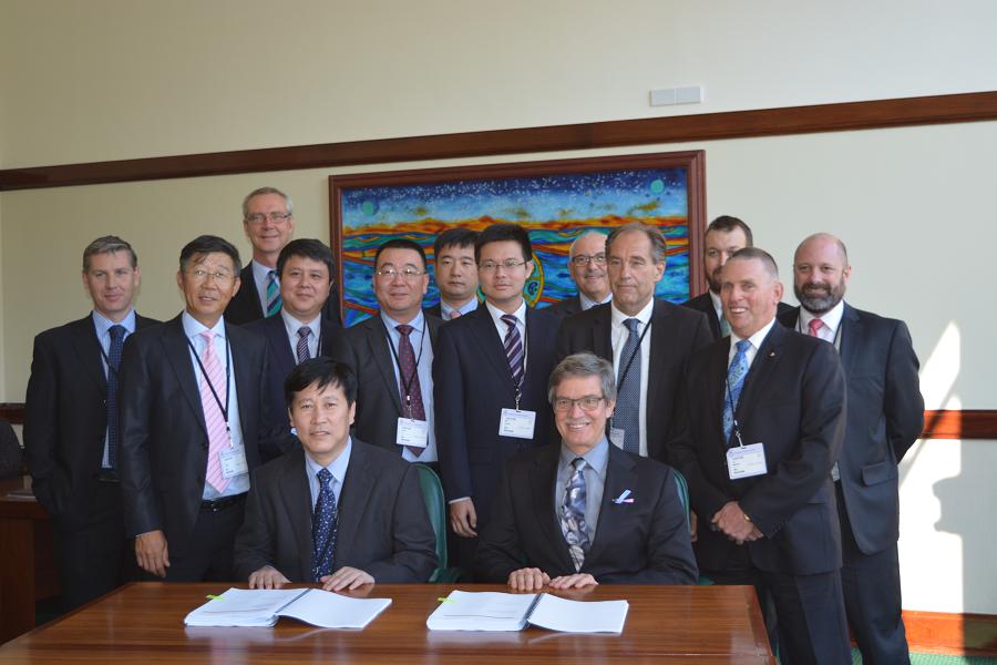 魏亮商務領事出席天津力神與西澳州地平線電力公司合作簽字儀式 魏亮商務領事出席天津力神與西澳州地平線電力公司合作簽字儀式