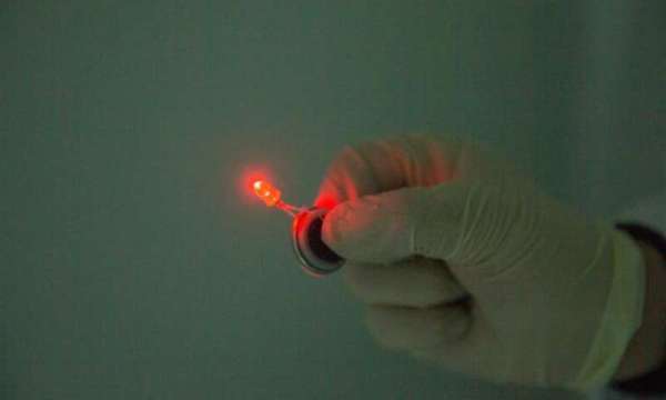 成本更低更安全！韓國科學家研發“海水電池”有望取代鋰電池