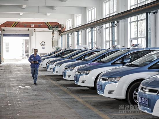 德媒：中國將放寬新能源車生產配額規(guī)定