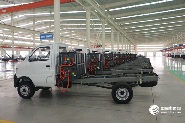 海德汽車純電動(dòng)中、重卡車裝配線