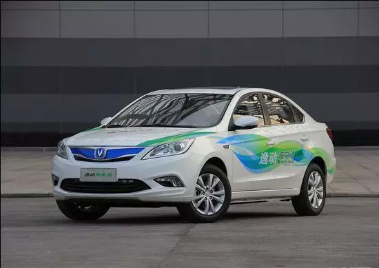 新能源汽車動(dòng)力電池各有門道 特斯拉僅靠“5號(hào)電池”