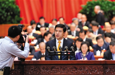 全國政協委員、百度公司創始人、董事長兼首席執行官李彥宏