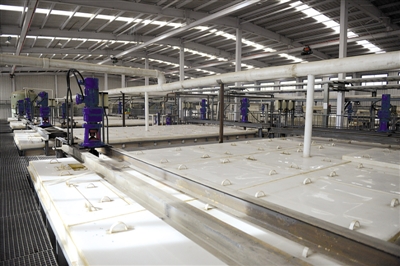 興華鋰鹽有限公司自主創新的箱式萃取槽