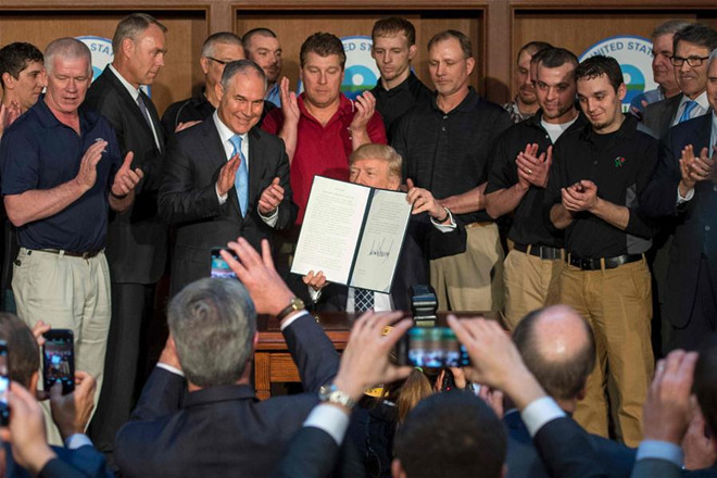 特朗普簽署行政命令，撤銷奧巴馬政府“清潔能源計劃”