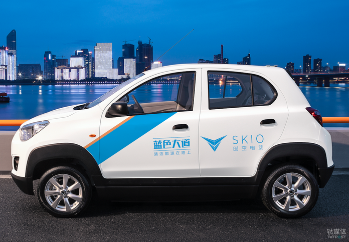 時(shí)空電動(dòng)此前合作推出的東風(fēng)ER30