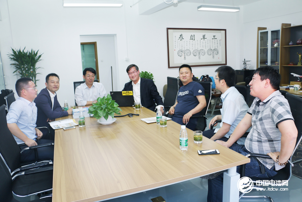 2017中國鋰電新能源產業鏈調研團一行到訪中國電池網總部