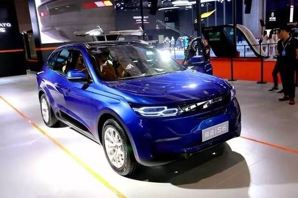 “互聯(lián)網(wǎng)造車”熱：中國版特斯拉何時能出現(xiàn)