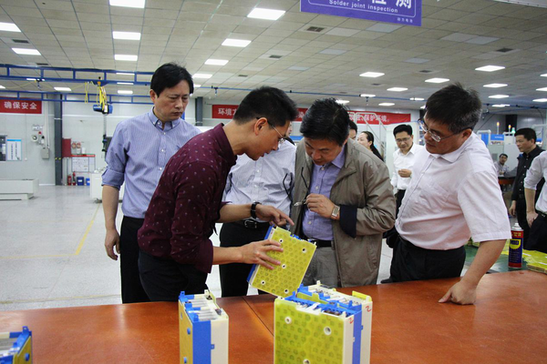 江西省發改委副主任李志剛一行蒞臨遠東福斯特參觀調研江西省發改委副主任李志剛一行蒞臨遠東福斯特參觀調研