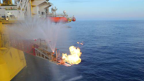 未來汽車的“永動機”？ 揭開“可燃冰”的神秘面紗