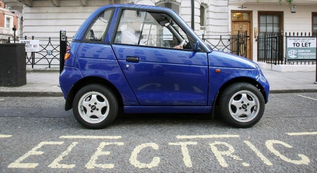 電動(dòng)汽車遠(yuǎn)途行駛遭遇充電難題 推動(dòng)混合動(dòng)力汽車發(fā)展