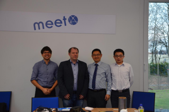 佛山中技烯米新材料有限公司劉福海董事長和譚美嬋總經(jīng)理2016年年底與德國明斯特大學(xué)電池研究中心探討關(guān)于該新型涂炭集流體的研發(fā)改性