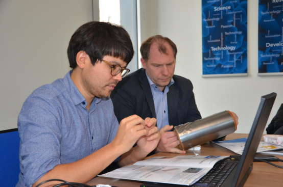 德國明斯特大學(xué)電池研究中心人員