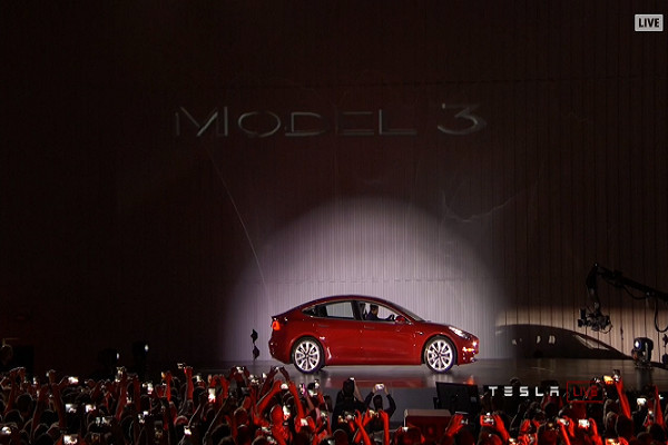 特斯拉CEO馬斯克：我們將昏天暗地忙生產6個月