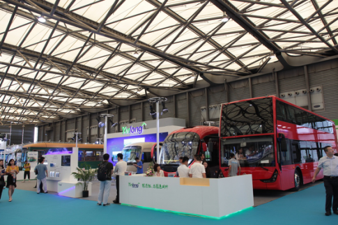 上海國際客車展：銀隆鈦實力亮相