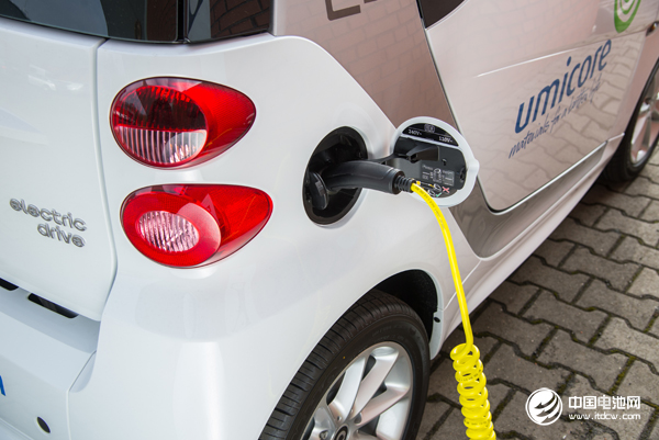 電池技術(shù)制約新能源汽車普及 充電技術(shù)如何突破? 電池技術(shù)制約新能源汽車普及 充電技術(shù)如何突破?