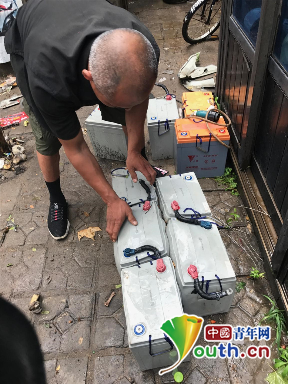 唐駿回應“電池門” 稱索賠找天能 天能:或是使用問題 唐駿回應“電池門” 稱索賠找天能 天能:或是使用問題