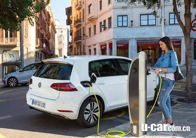 電動版本高爾夫英國上市：能跑300公里 約人民幣22.8~27萬