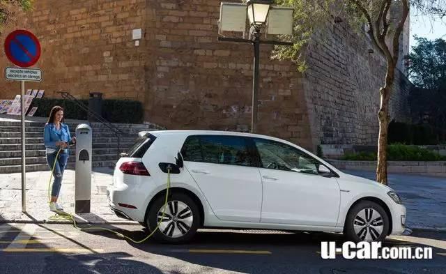 電動版本高爾夫英國上市：能跑300公里 約人民幣22.8~27萬