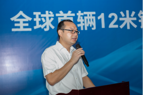 銀隆新能源副總裁賴信華在揭幕儀式上致辭