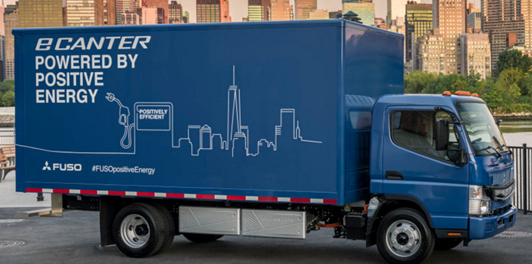 戴姆勒“搶跑”特斯拉 電動卡車哪家強？