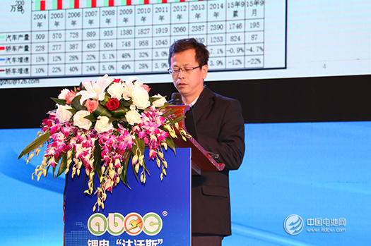 全國乘用車市場信息聯席會秘書長崔東樹