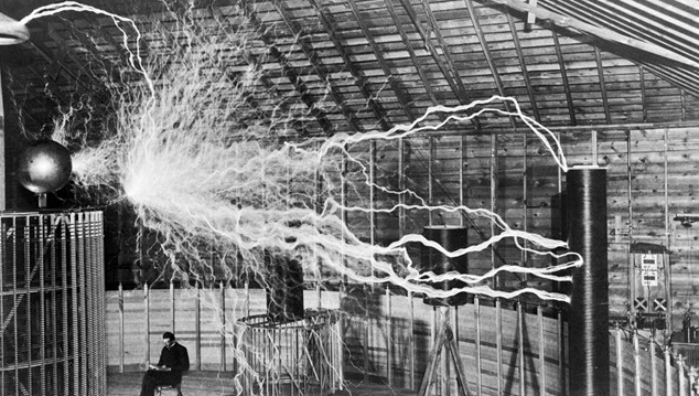 電池技術(shù)的未來：從超級電容到空中無線充電