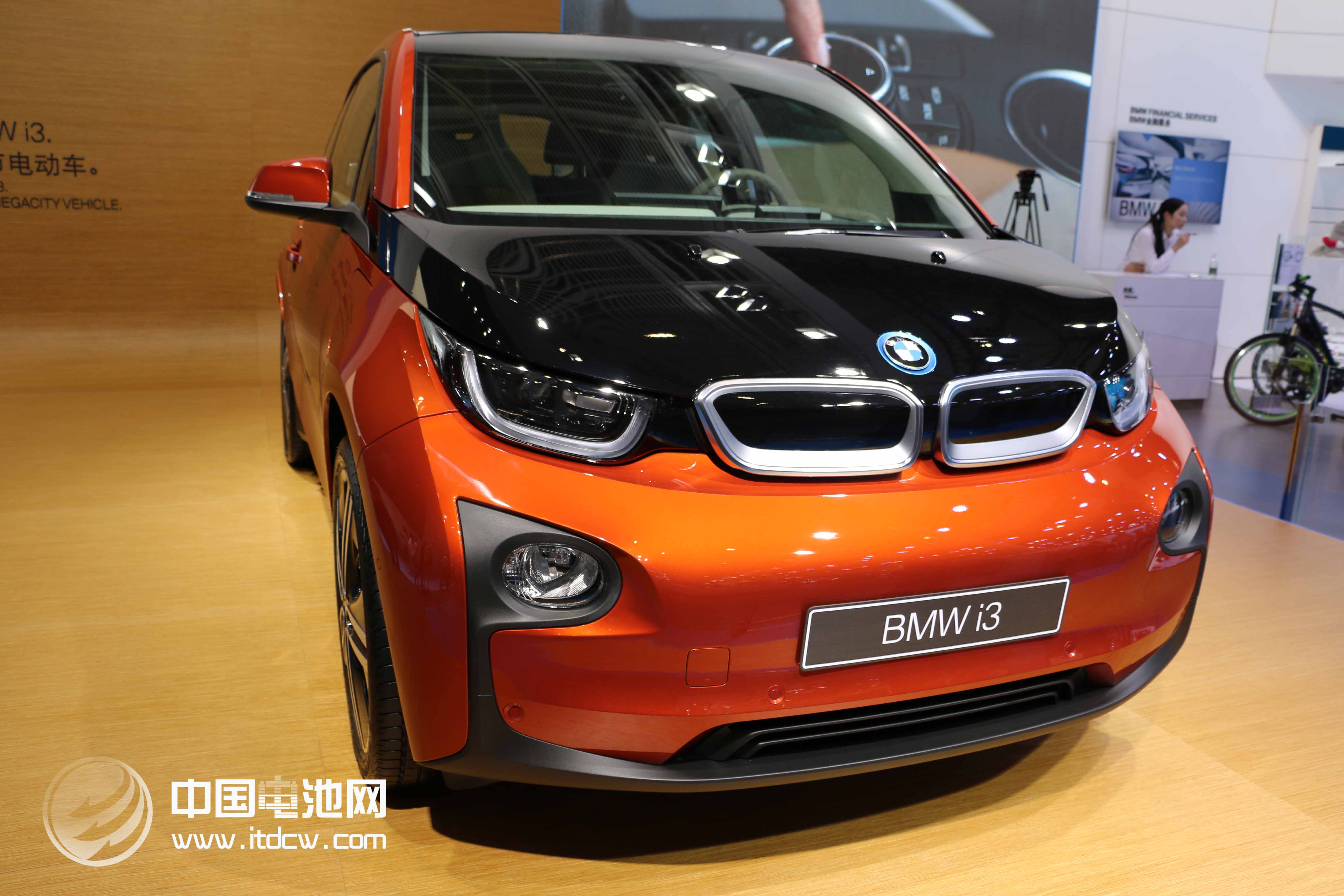 寶馬9月電動(dòng)車銷量首次突破1萬輛 2017年銷量目標(biāo)10萬輛