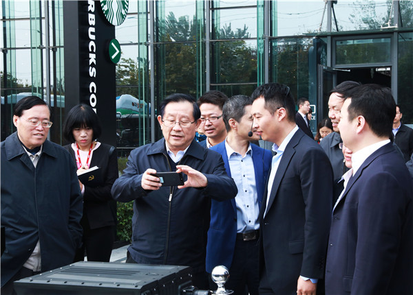 全國政協(xié)副主席、致公黨中央主席、科技部部長萬鋼