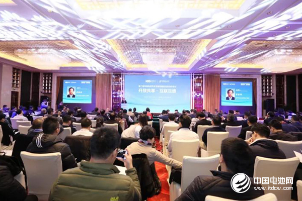 70%充電樁將面臨淘汰! 于德翔指出充電樁“三個未來” 70%充電樁將面臨淘汰! 于德翔指出充電樁“三個未來”