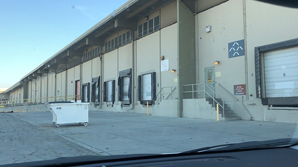 探訪賈躍亭美國造車工廠:沒有任何生產設備 僅一名員工打卡 探訪賈躍亭美國造車工廠:沒有任何生產設備 僅一名員工打卡