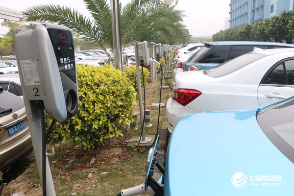 新能源汽車購置稅免征至2020年 消費者顧慮難消