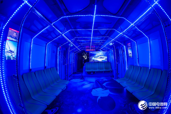 銀川云軌車廂內景