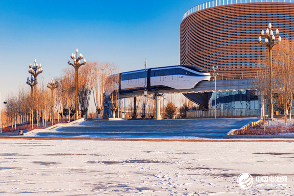 無人駕駛運行的銀川云軌