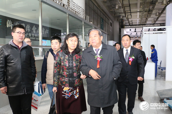 聚焦微型電動車 2018第12屆山東國際新能源汽車電動車展覽會開幕